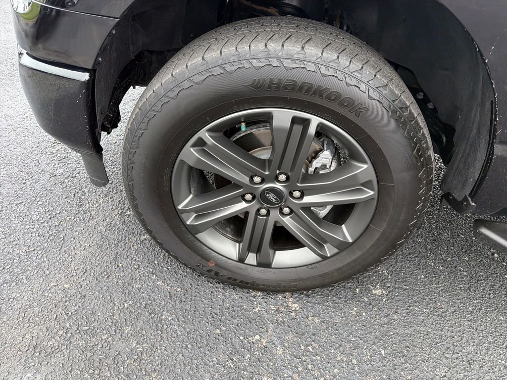 Used 2023 Black Ford XLT image 28