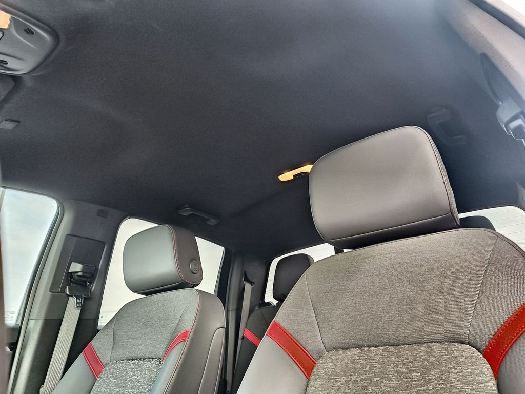 Used 2024 Red Chevrolet Z71 image 21