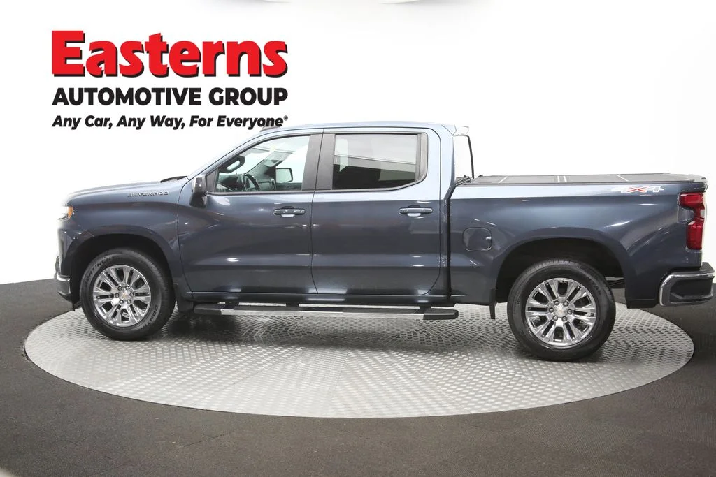 Used 2020 Gray Chevrolet LT image 59