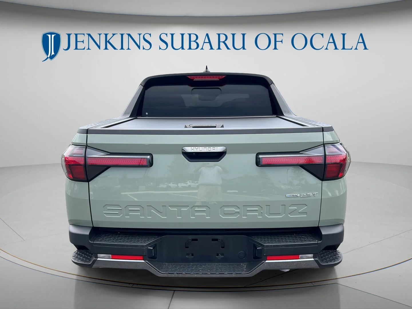 Used 2025 Sage Gray Hyundai Limited image 4