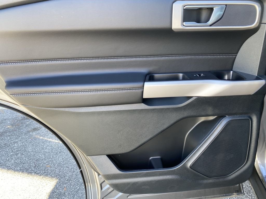 Used 2024 Gray Ford XLT image 36