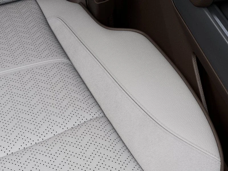 New 2026 Bright White Clear-Coat Exterior Paint RAM Laramie image 21
