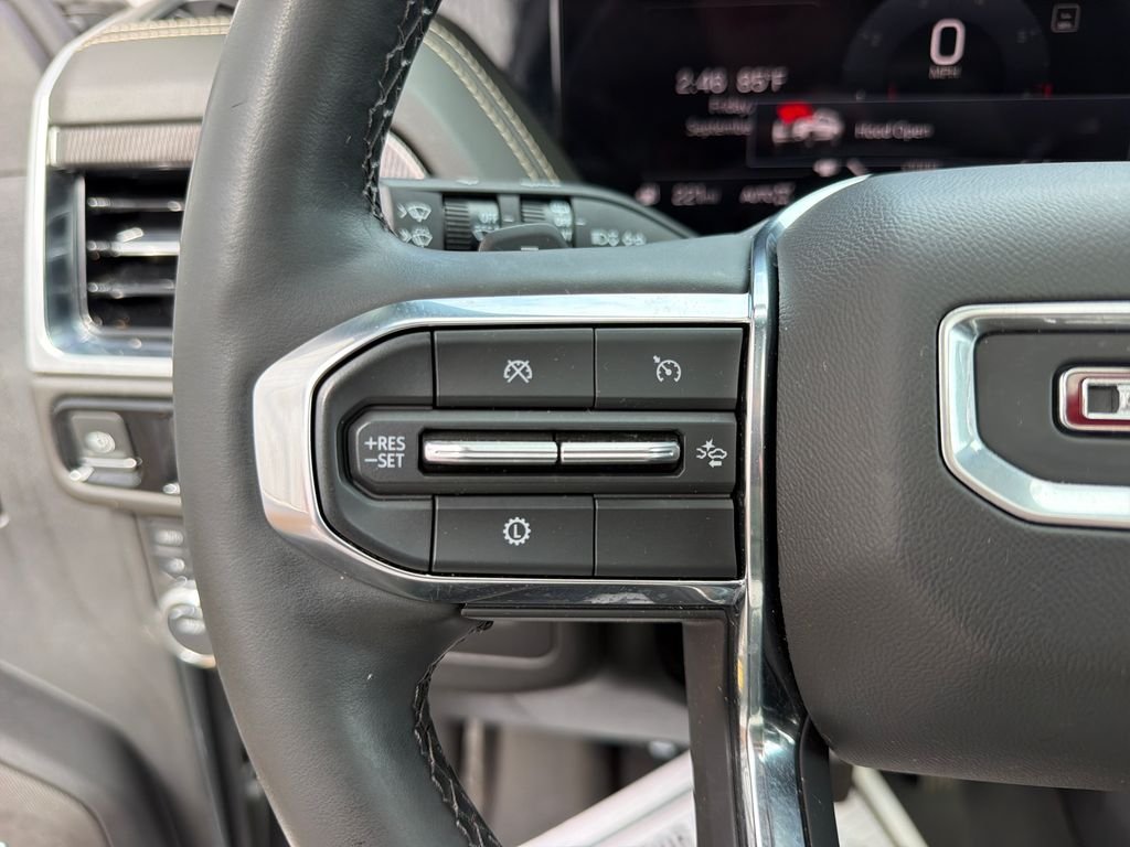 Used 2025 Sterling Metallic GMC Elevation image 28