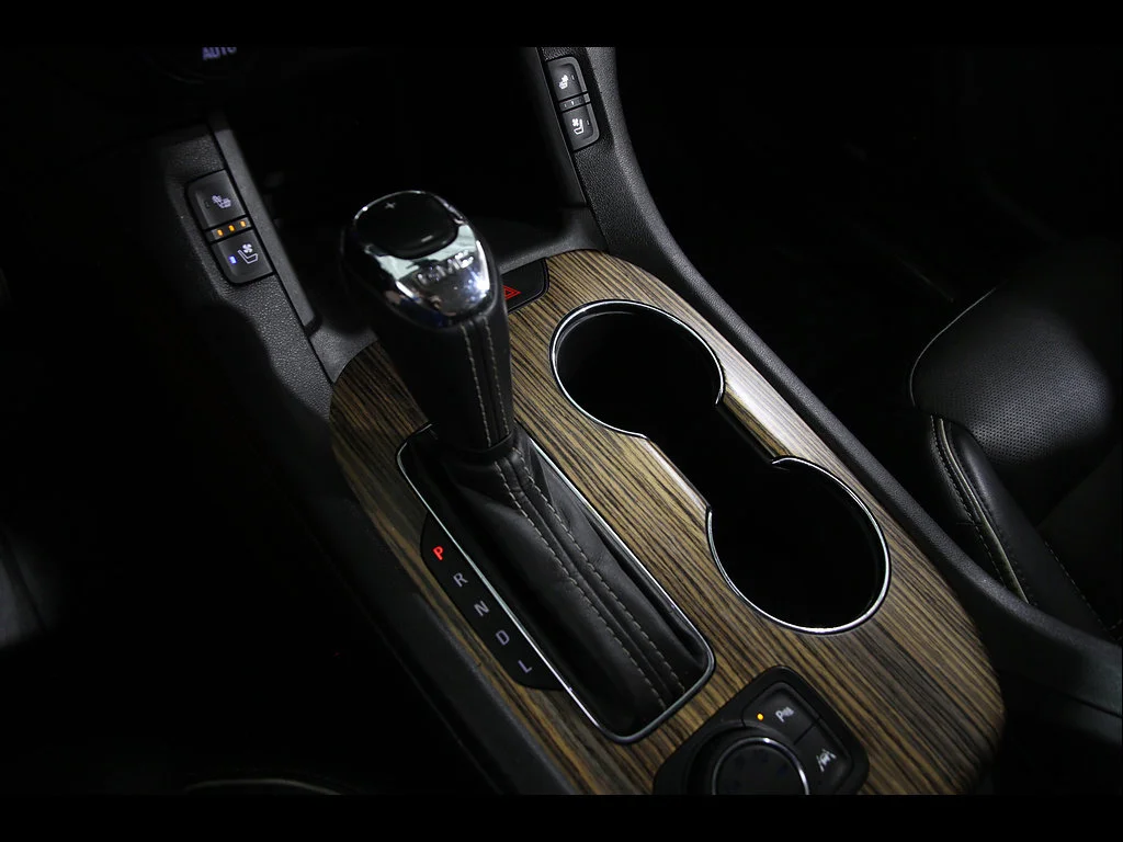2019 GMC Acadia Denali - Photo 17