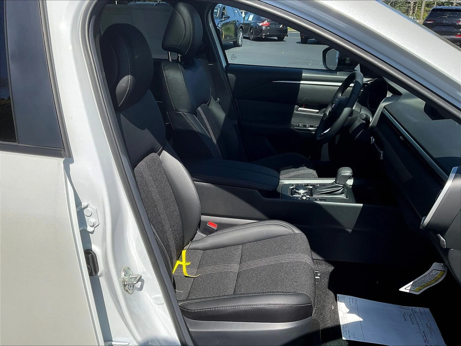 New 2026 Wind Chill Pearl Mazda Preferred image 25