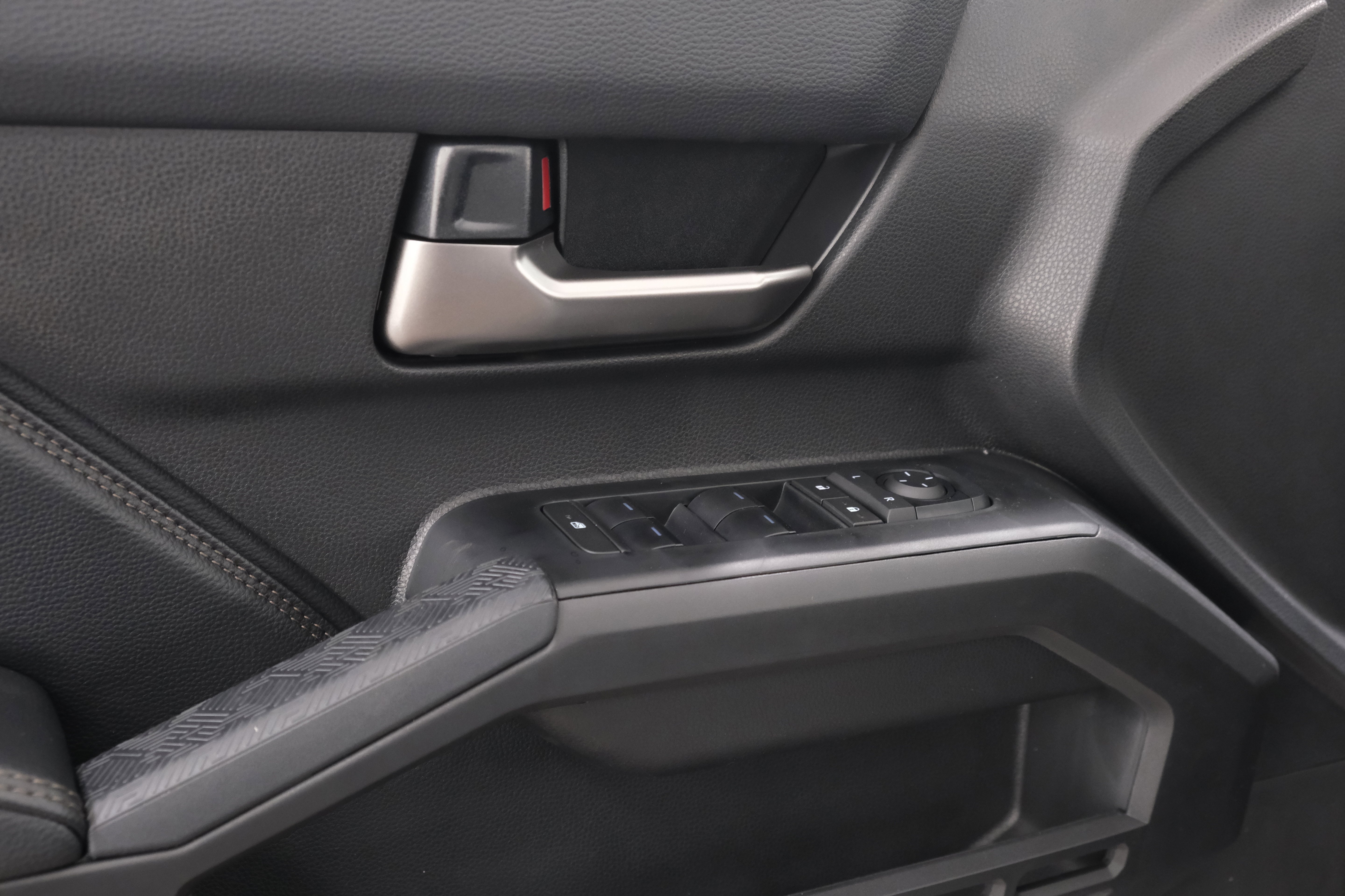 2026 Toyota Tacoma Limited - Photo 30