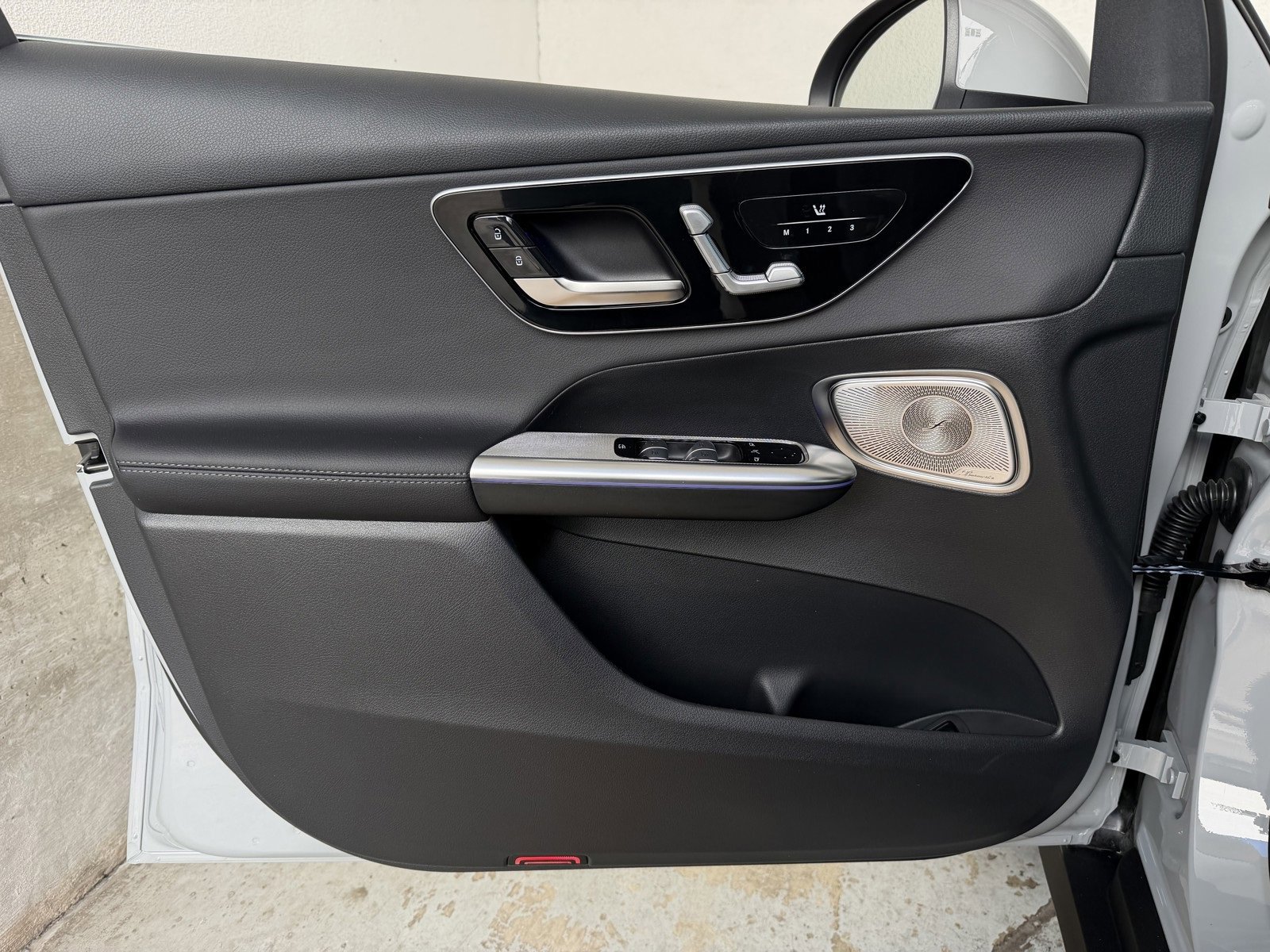 New 2026 MANUFAKTUR Alpine Grey Mercedes-Benz GLC 300 image 44
