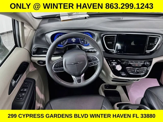 Used 2024 Silver Chrysler Touring L image 20