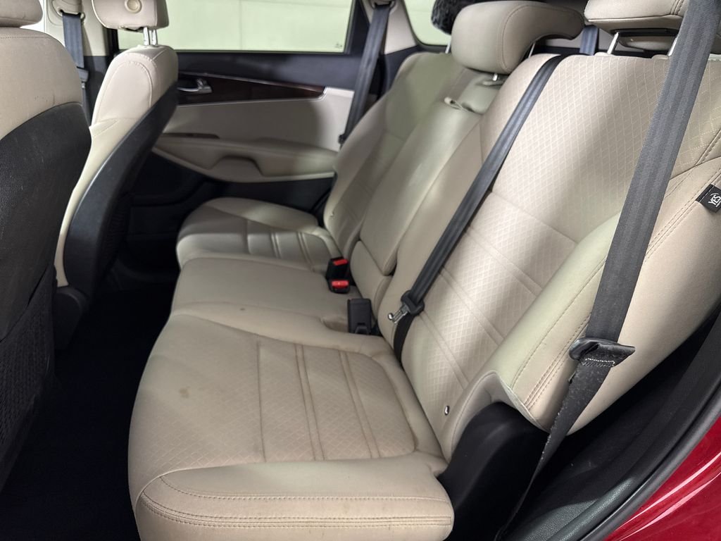 2018 Kia Sorento LX - Photo 13