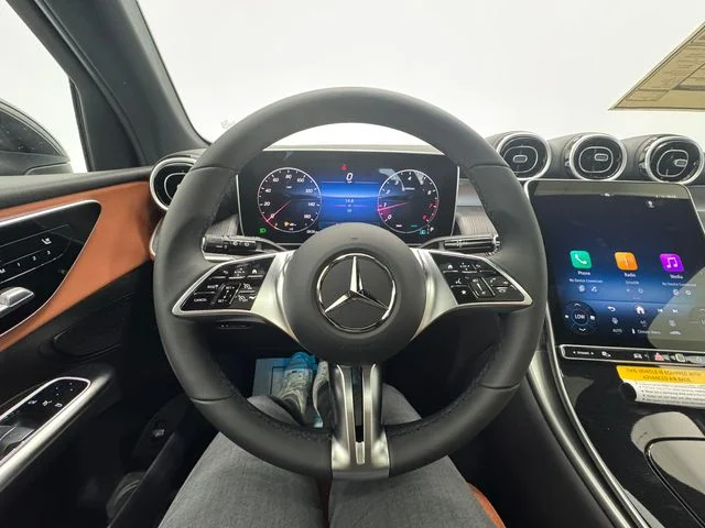 New 2026  Mercedes-Benz GLC 300 image 22