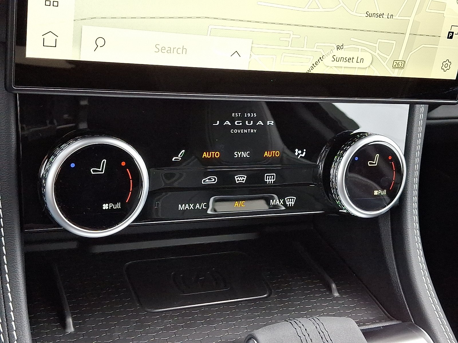 2026 Jaguar F-Pace R-Dynamic S - Photo 17