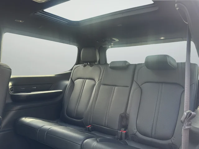 New 2026 Steel Blue Exterior Paint Jeep Limited Reserve image 14