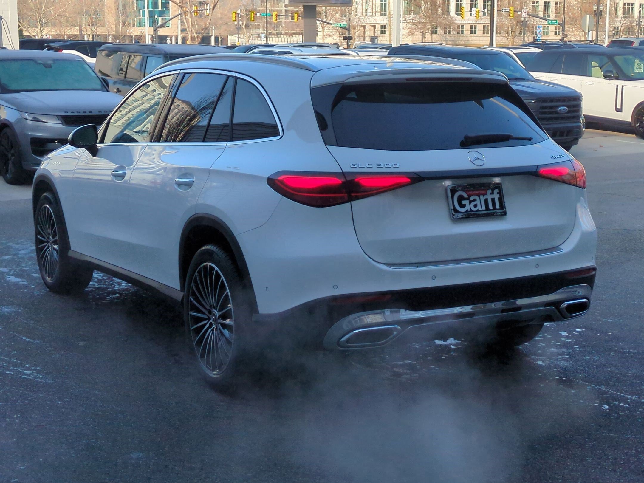 New 2026 Polar White Mercedes-Benz GLC 300 image 22