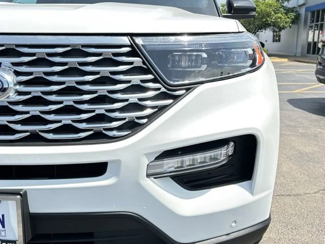 Used 2023 White Ford Platinum image 3
