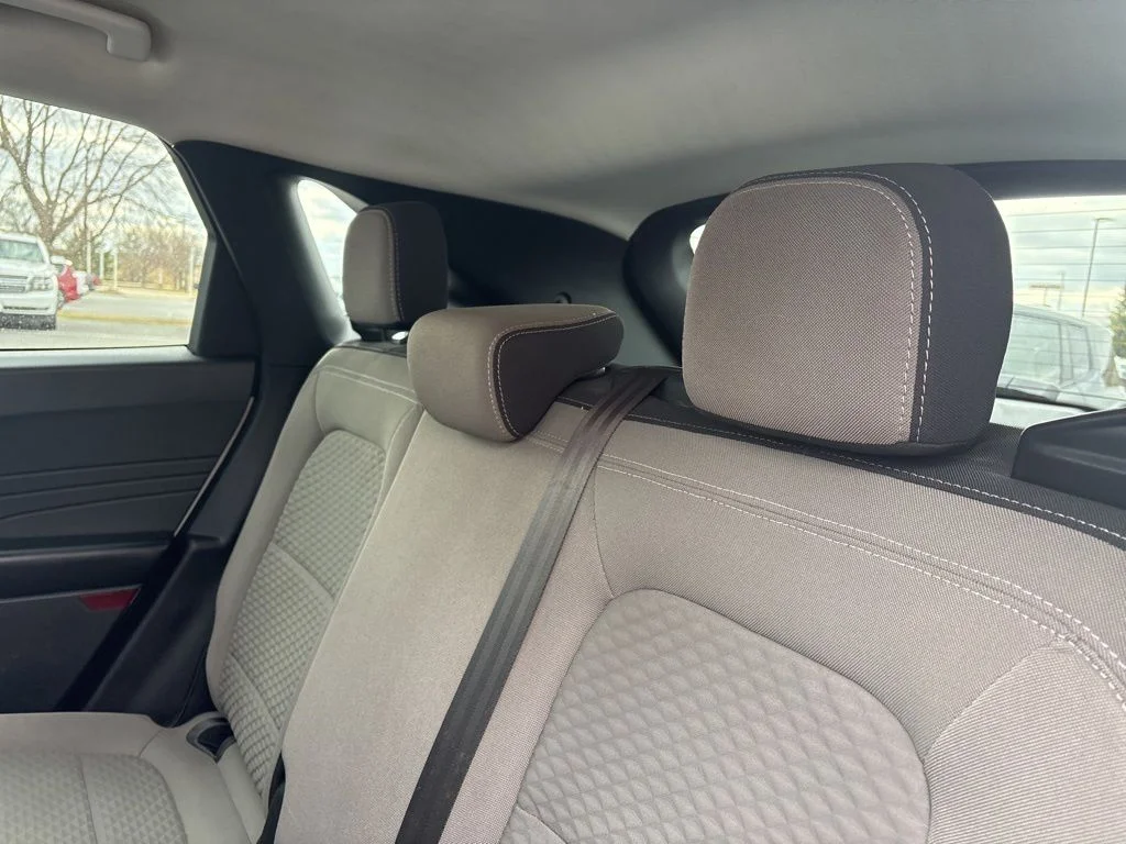 Used 2021 Star White Metallic Tri-Coat Ford SE image 25