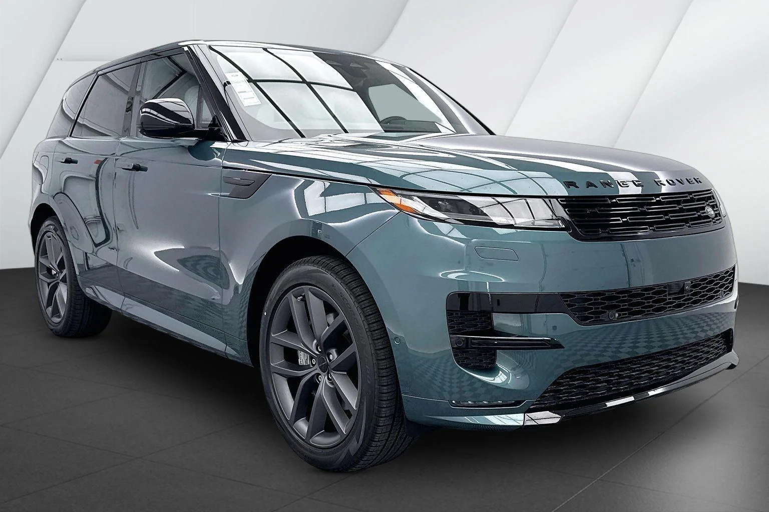 2026 Land Rover Range Rover Sport P400 MHEV Dynamic SE's photo