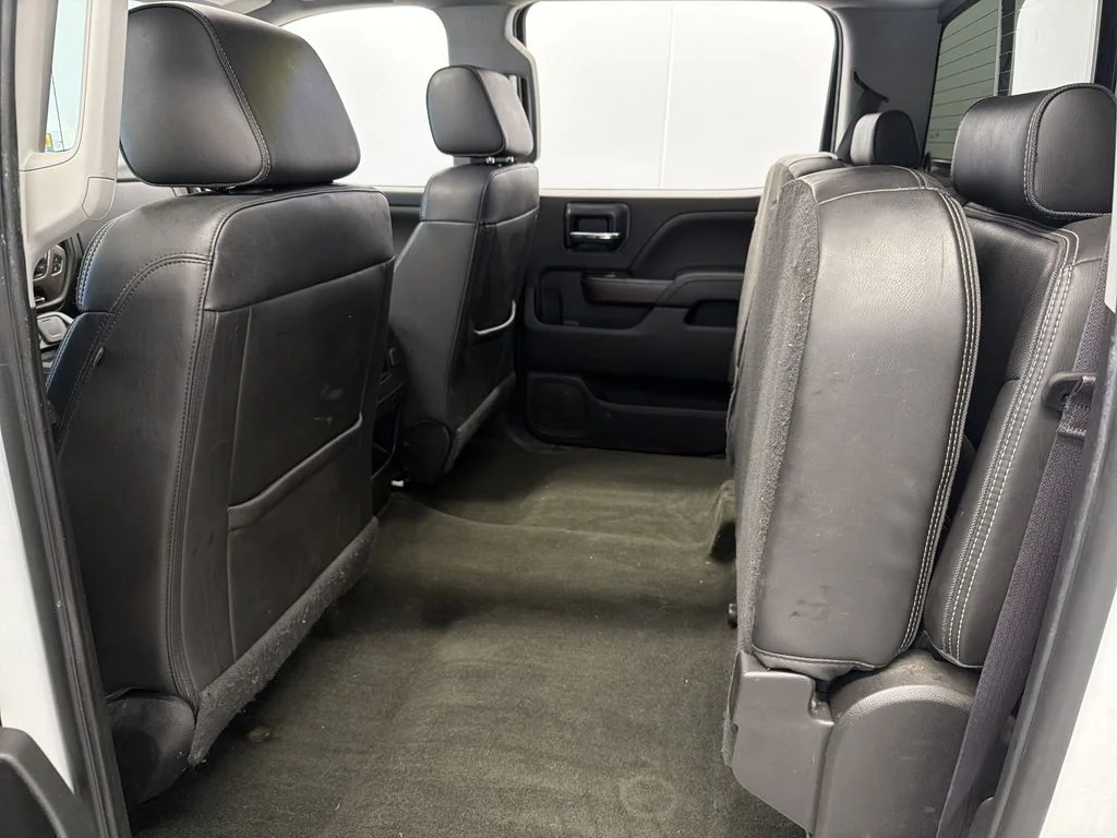 Used 2017 White GMC Denali image 20