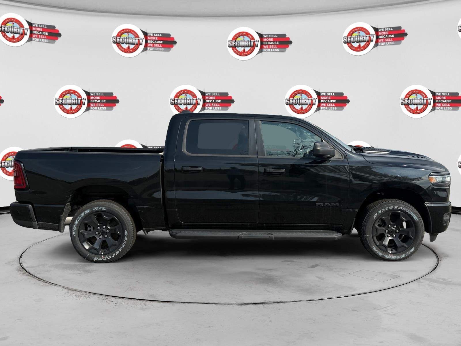 New 2026 Diamond Black Crystal Pearl-Coat Exterior Paint RAM  image 16