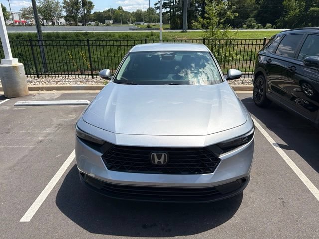 Certified Used 2025 Solar Silver Metallic Honda 1.5T LX image 35