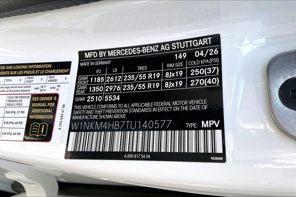 New 2026 Polar White Mercedes-Benz GLC 300 image 13