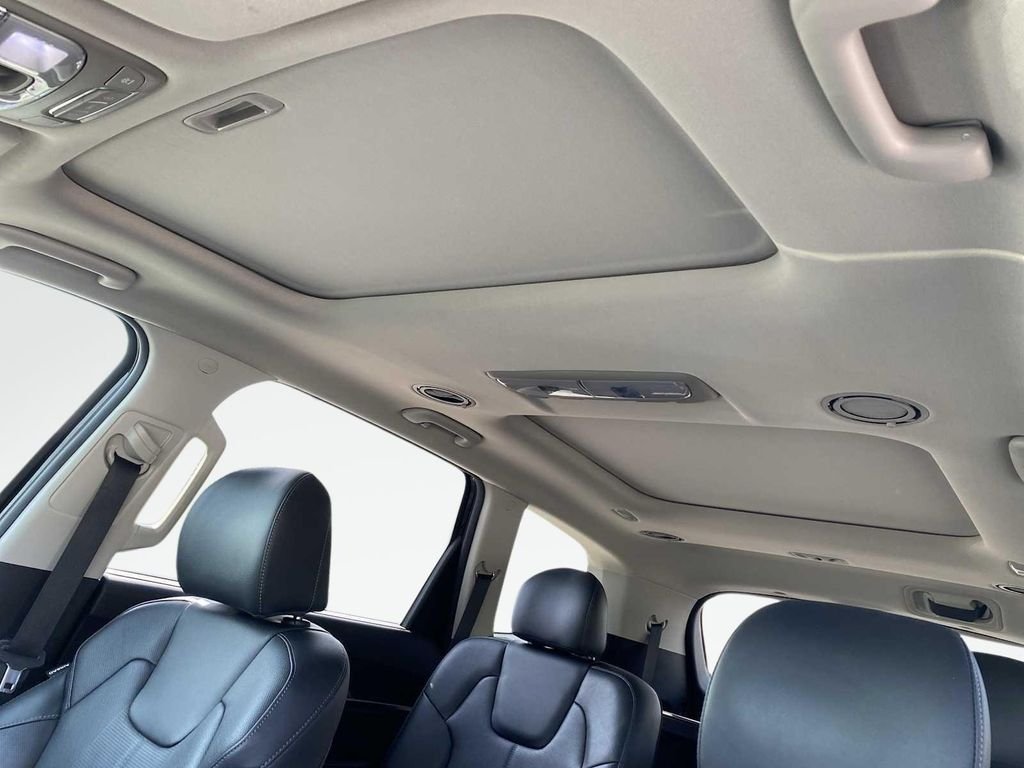 2022 Kia Telluride SX - Photo 25