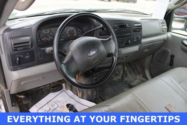 Used 2005 Ford F-350 Super Duty XL with VIN 1FDWF31P65ED17146 for sale in Lafayette, IN