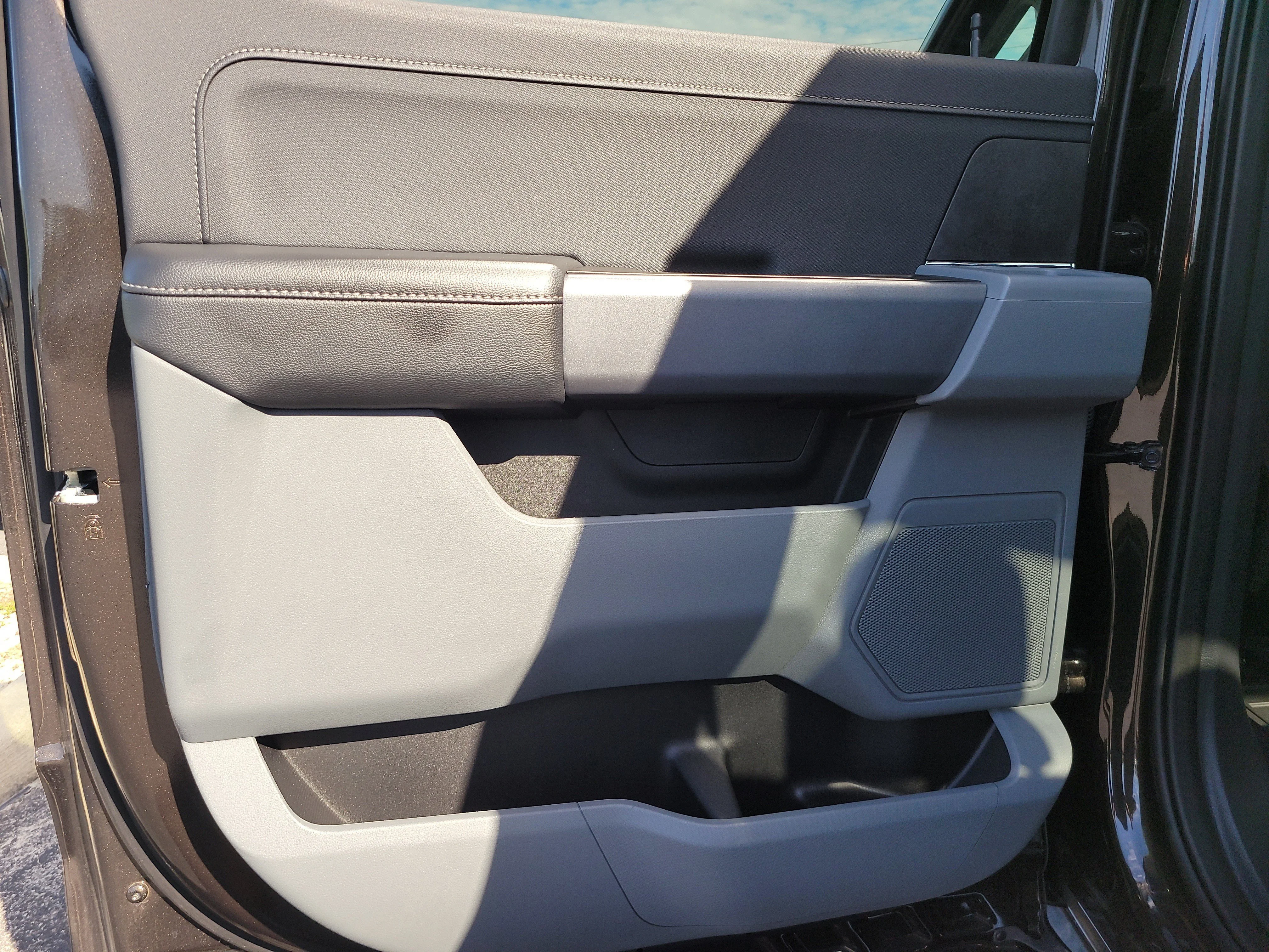 Used 2024 Bronze Metallic Ford XLT image 11