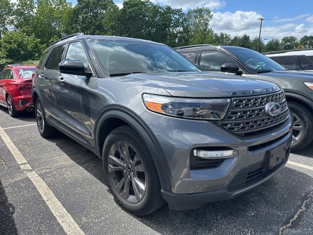 2023 Ford Explorer XLT 4WD's photo