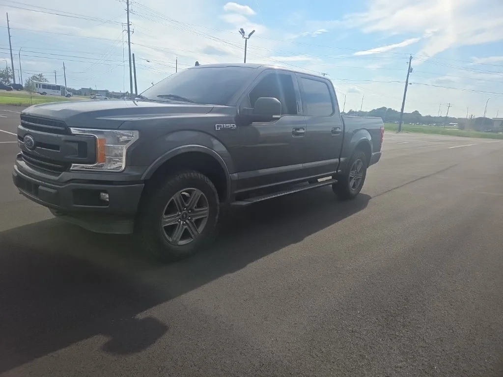 Used 2020 Gray Ford XLT image 4