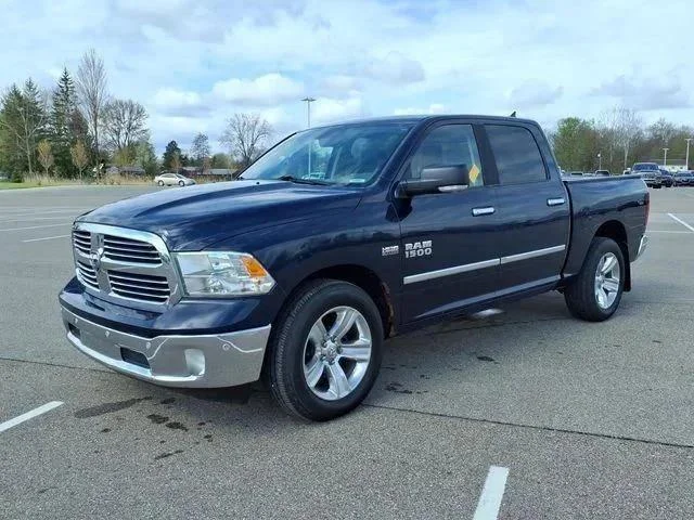 2014 RAM 1500 SLT 4x4 Crew Cab's photo