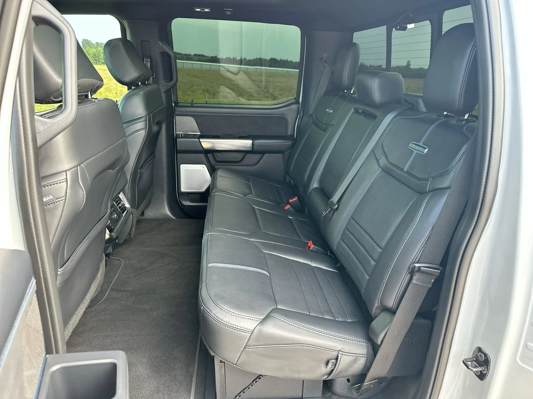 Used 2025 Avalanche Ford Platinum image 24