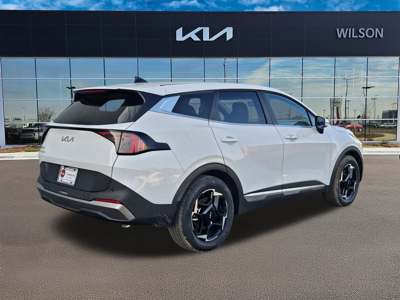 New 2026 Glacial White Pearl Kia EX image 2