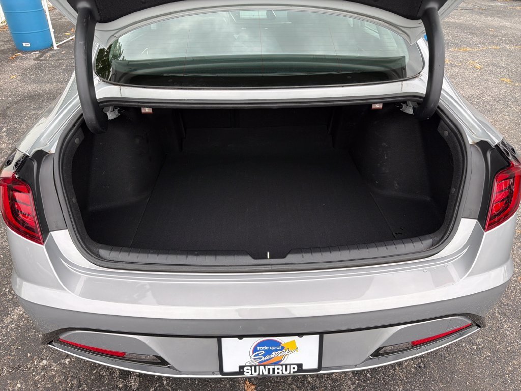 Used 2023 Silver Hyundai SEL image 40