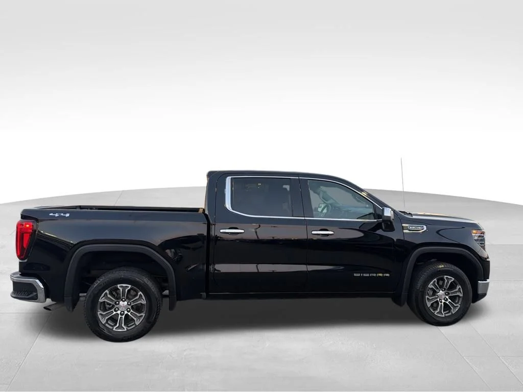 Used 2025 Black GMC SLT image 7