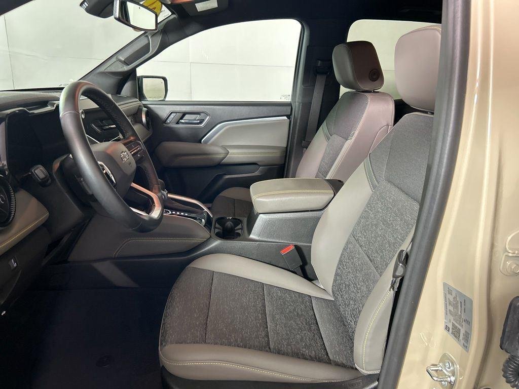 Used 2024 Sand Dune Metallic Chevrolet ZR2 image 13