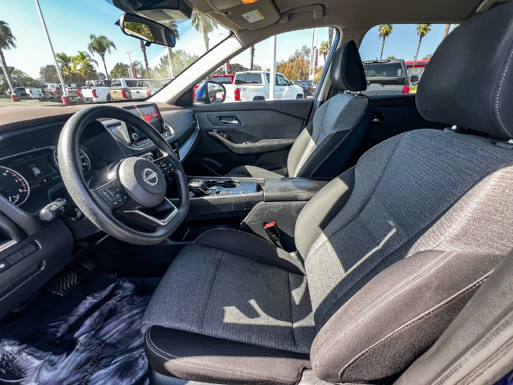 Used 2022 Caspian Blue Metallic Nissan SV image 16