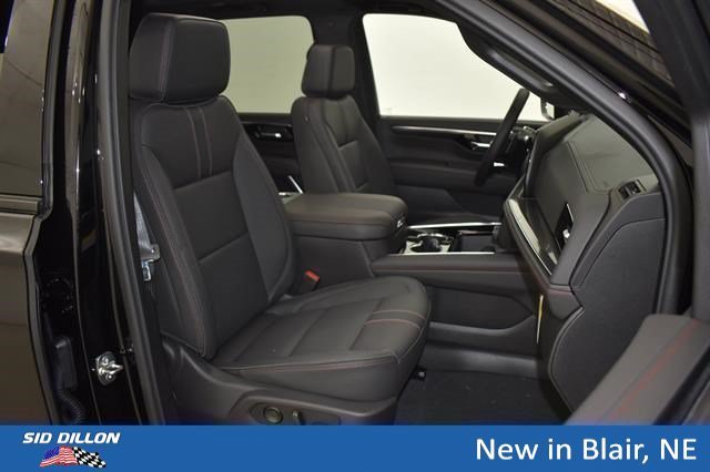 2026 Chevrolet Suburban RST - Photo 10
