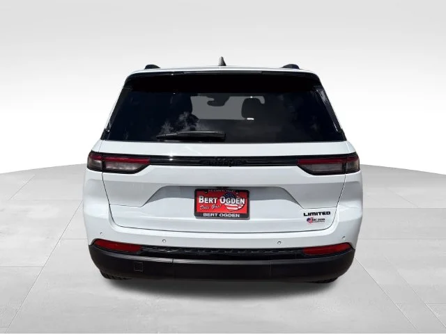 Used 2024 White Jeep Limited image 6