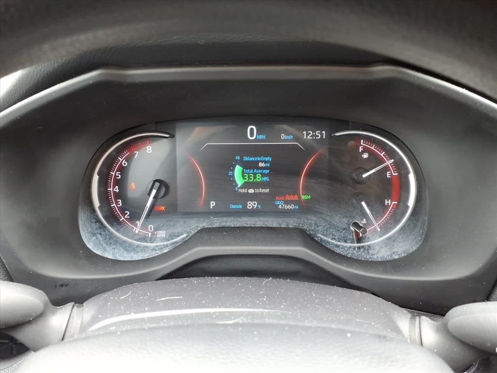 Used 2025 Red Toyota XLE image 18