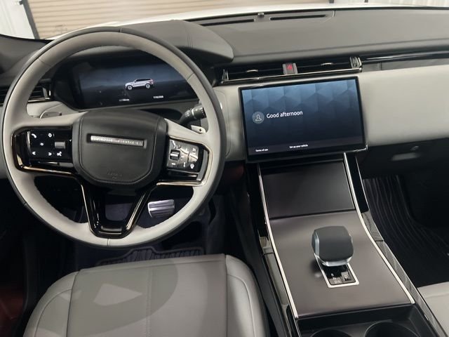 New 2026 Fuji White Land Rover Dynamic SE image 18