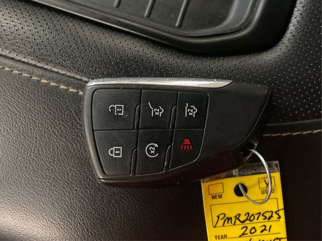 Used 2021 Gray Chevrolet Premier image 24