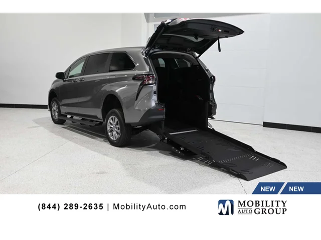 2026 Toyota Sienna LE Mobility Handicap Van