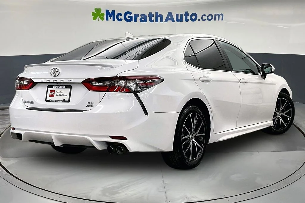 Certified Used 2021 White Toyota SE image 16