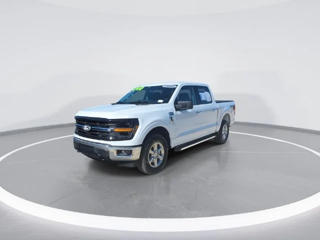 Used 2025 White Ford XLT image 4