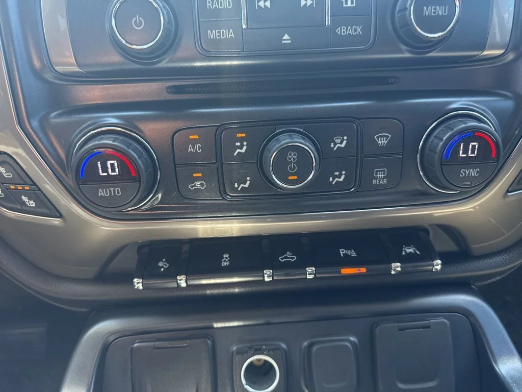 Used 2018 Blue Chevrolet High Country image 21