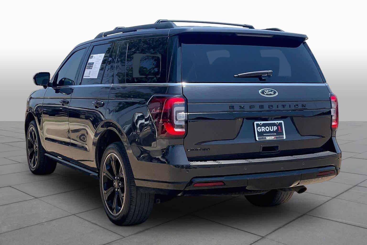 Used 2023 Dark Matter Gray Ford Limited image 12