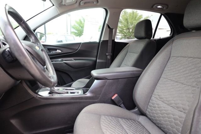 Used 2019 Summit White Chevrolet LT image 16