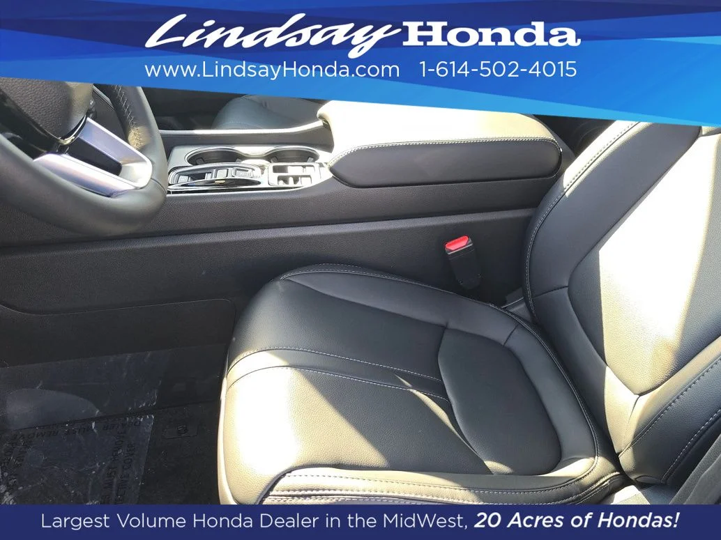 New 2026 Platinum White Pearl Honda Touring image 6