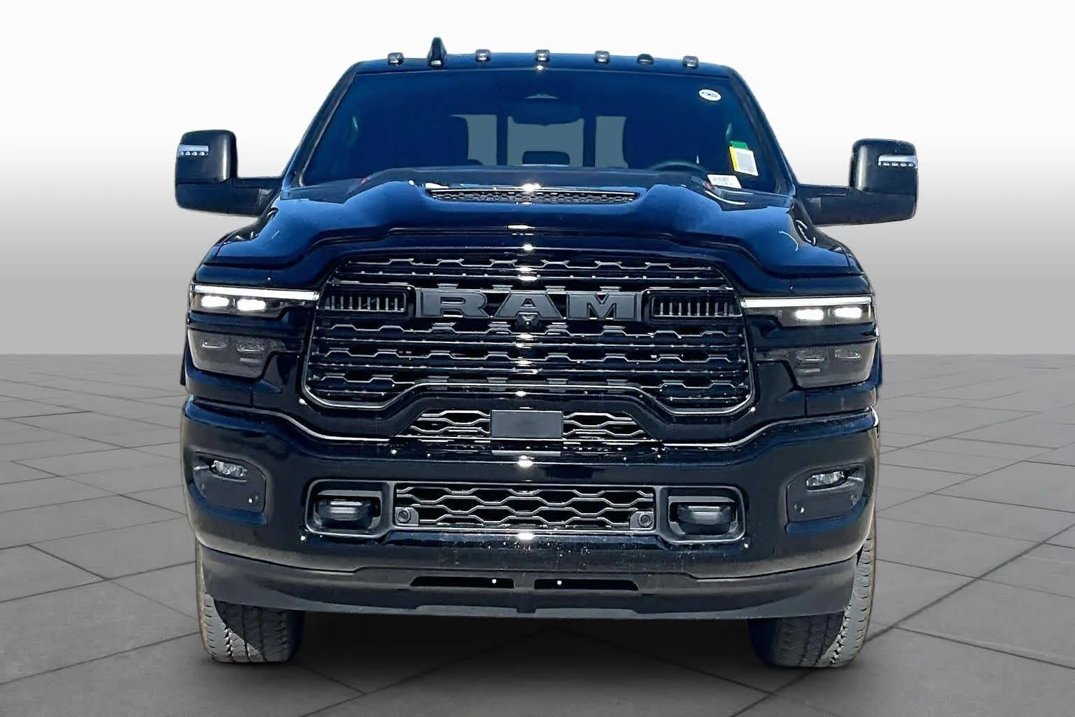 New 2026 Diamond Black Crystal Pearl-Coat Exterior Paint RAM Limited image 4