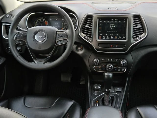 Used 2022 Bright White Clearcoat Jeep Trailhawk image 5